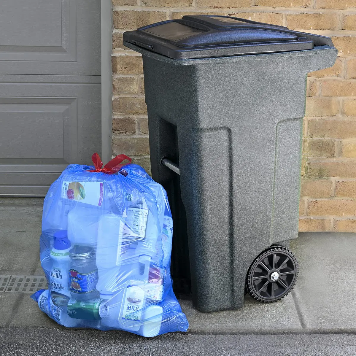 Amazon Basics Blue Recycling Trash Bags, Unscented, 13 Gallon, 60 count, Pack of 1