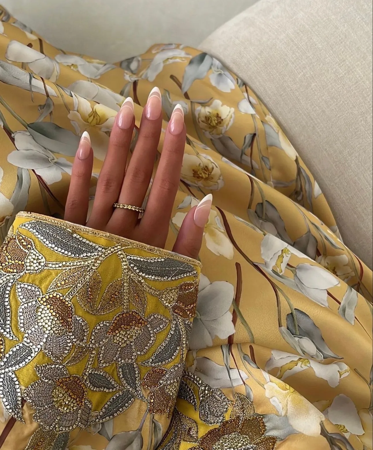 Bella hadid (re-edition)