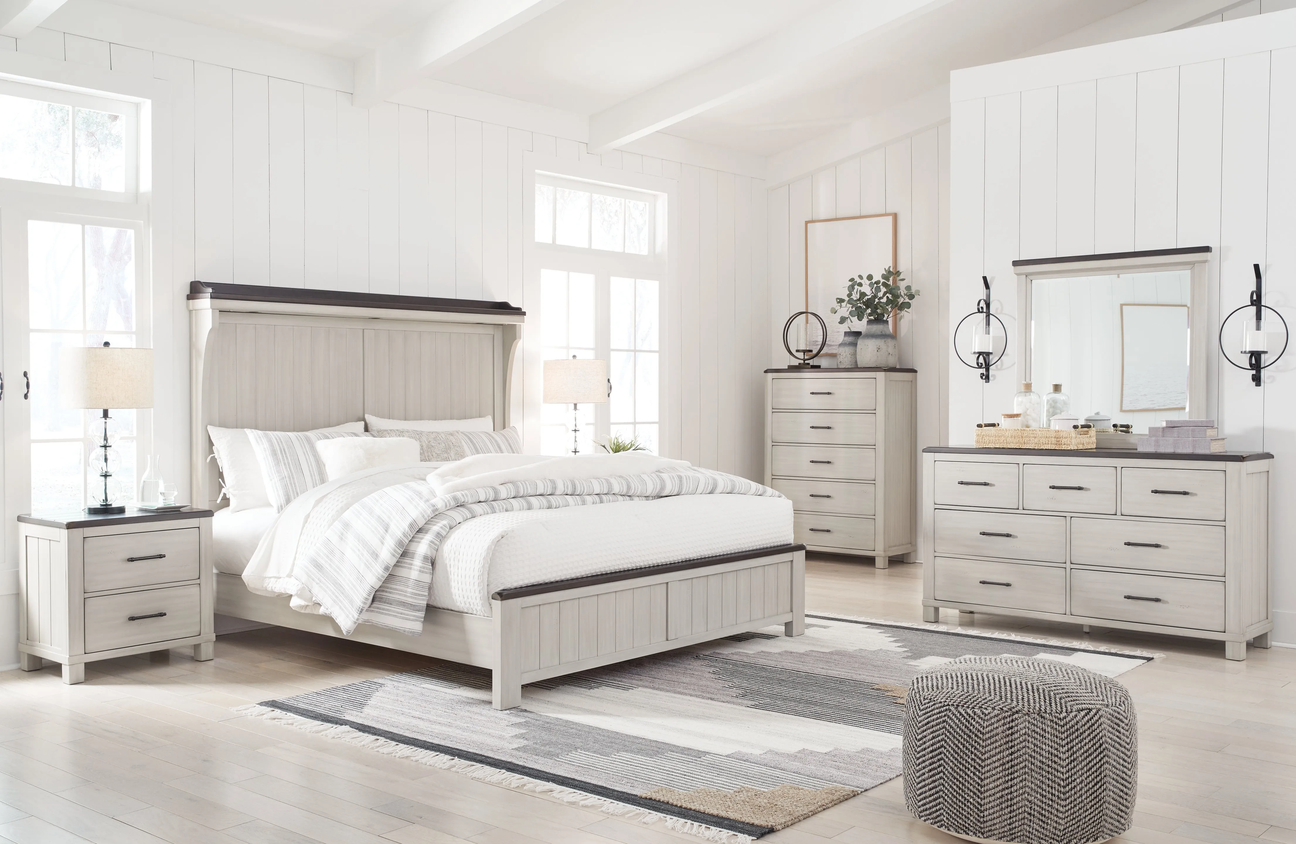 Darborn California King Panel Bed with Mirrored Dresser, Chest and 2 Nightstands in Gray/Brown