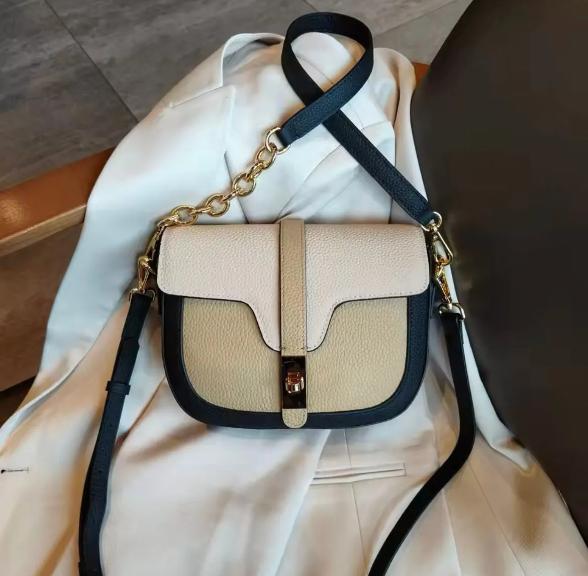 Elegant Women's Genuine Leather Handbag