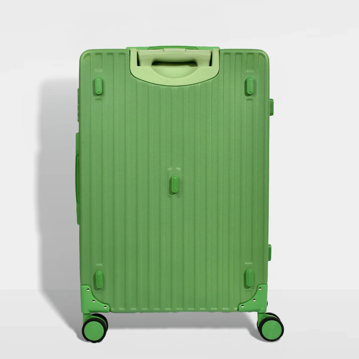 IFLY Radiant Two Piece 20/24 Inch Luggage Set