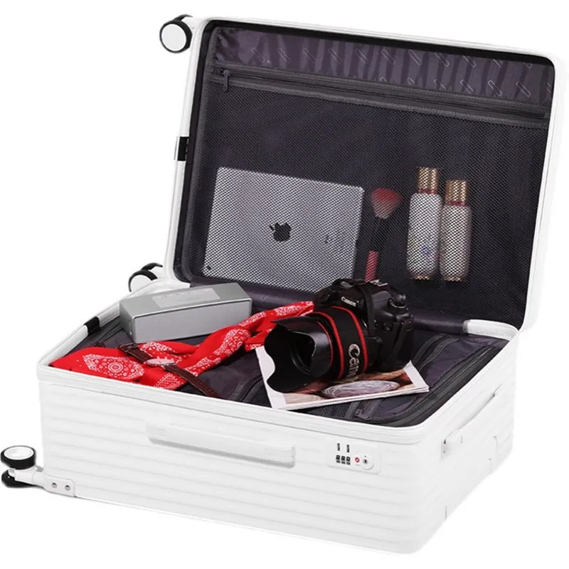 IFLY Radiant Two Piece 20/24 Inch Luggage Set