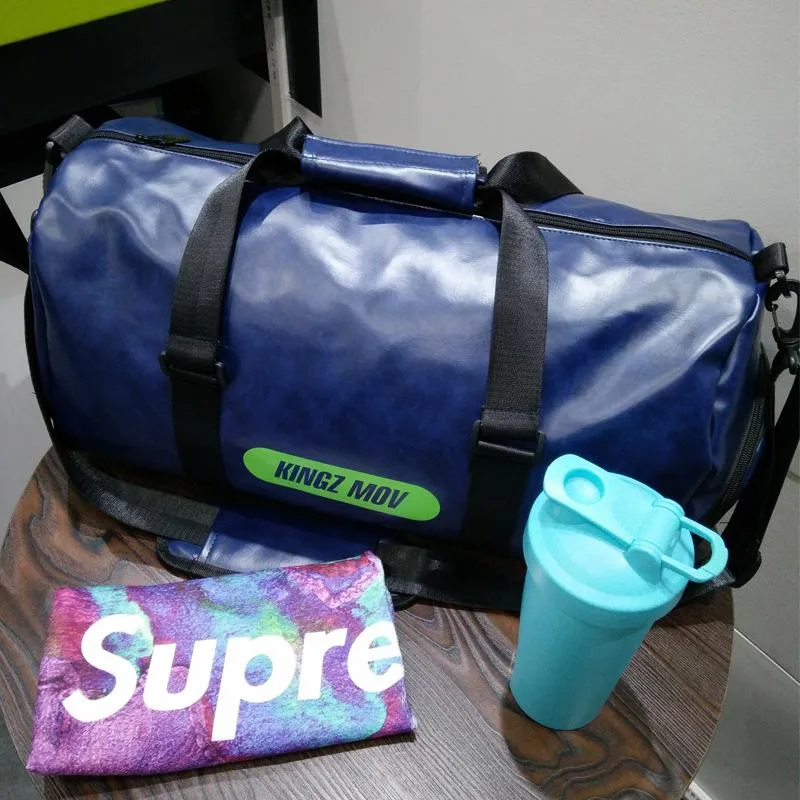 Large capacity leather travel bag