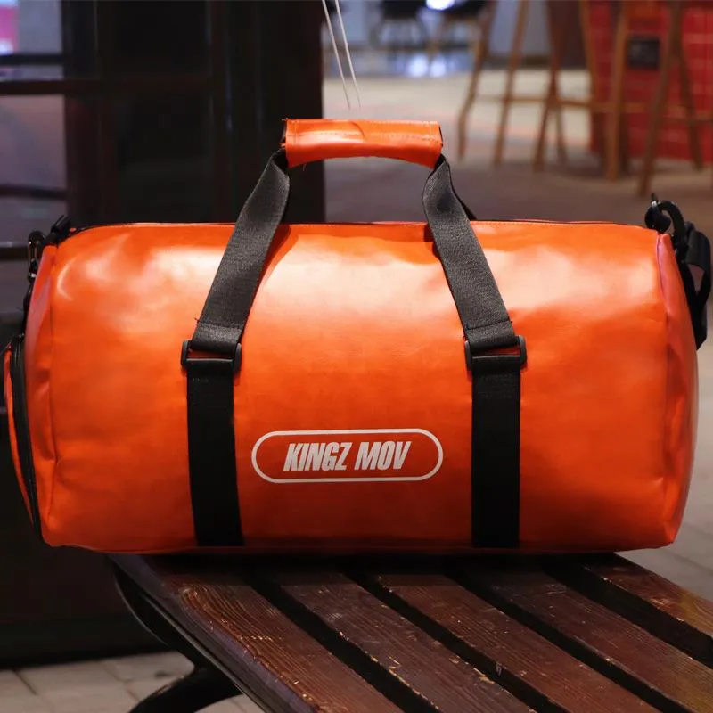 Large capacity leather travel bag